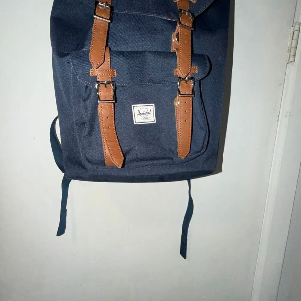 HERSCHEL SUPPLY CO Navy Blue Little America Large Capacity Backpack